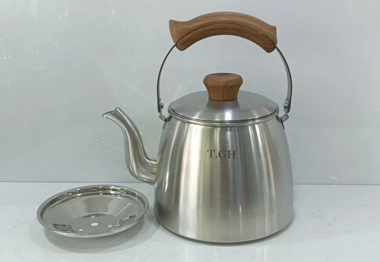 کتری لوله دار قیطاسی 2.5 لیتری مدل 30407 مات کف چدن