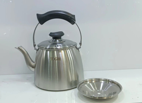 کتری لوله دار قیطاسی 2.5 لیتری مدل 30408 مات کف چدن